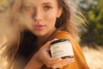 6 Ways To Fend Off Fall Frizz With Instant Recovery Serum